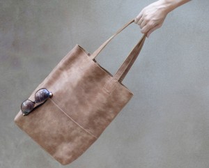Rugged Leather Handbag - Rec